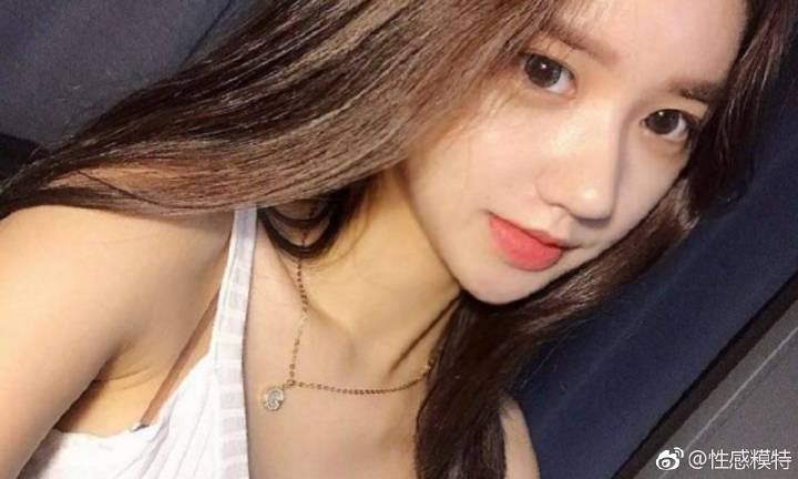 中国花样滑冰俱乐部联赛第二站比赛在哈尔滨开赛 赵宏博到场观赛